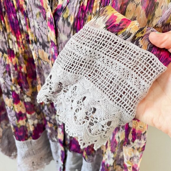 Sundance Womens Multicolor‎ Printed Silk Blouse W/ Lace Trim Bell Sleeves Size M - Picture 6 of 7